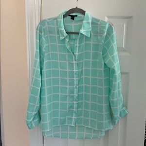 Forever 21 long sleeve button up shirt
